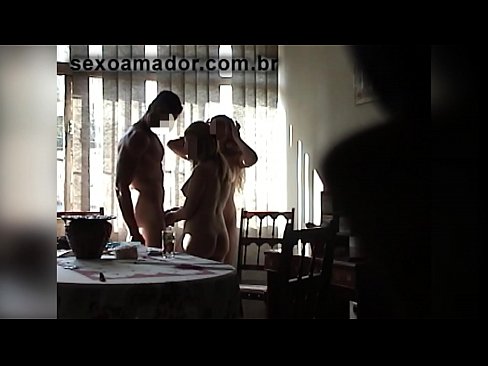 ❤️ O uo feusua'i e vala'aulia se tamaloa lapo'a ma se to'atolu fa'atasi ma ia ️ Rusia porn ❌