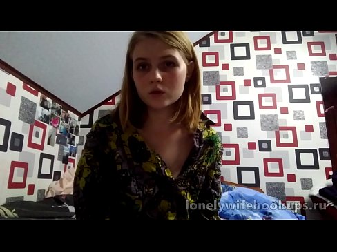 ❤️ O le tamaititi aoga lanu enaena mai Rusia e fiafia i titi tetele. ️ Rusia porn ❌